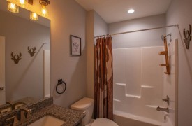 Skyfall | Cabin Rentals of Georgia | Terrace Level Bathroom with tub/shower combination